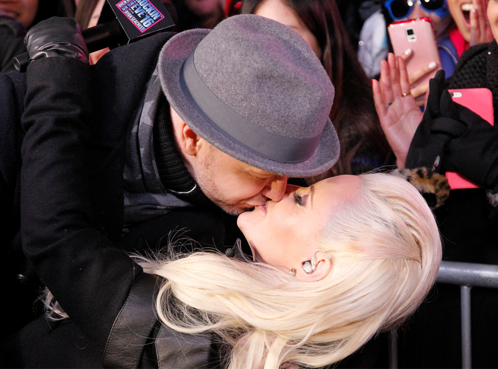 DONNIE WAHLBERG, JENNY MCCARTHY, New Years 2015 DONNIE WAHLBERG, JENNY MCCARTHY, New Years 2015